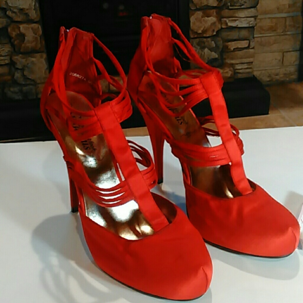 New look heel closed toe sz 8